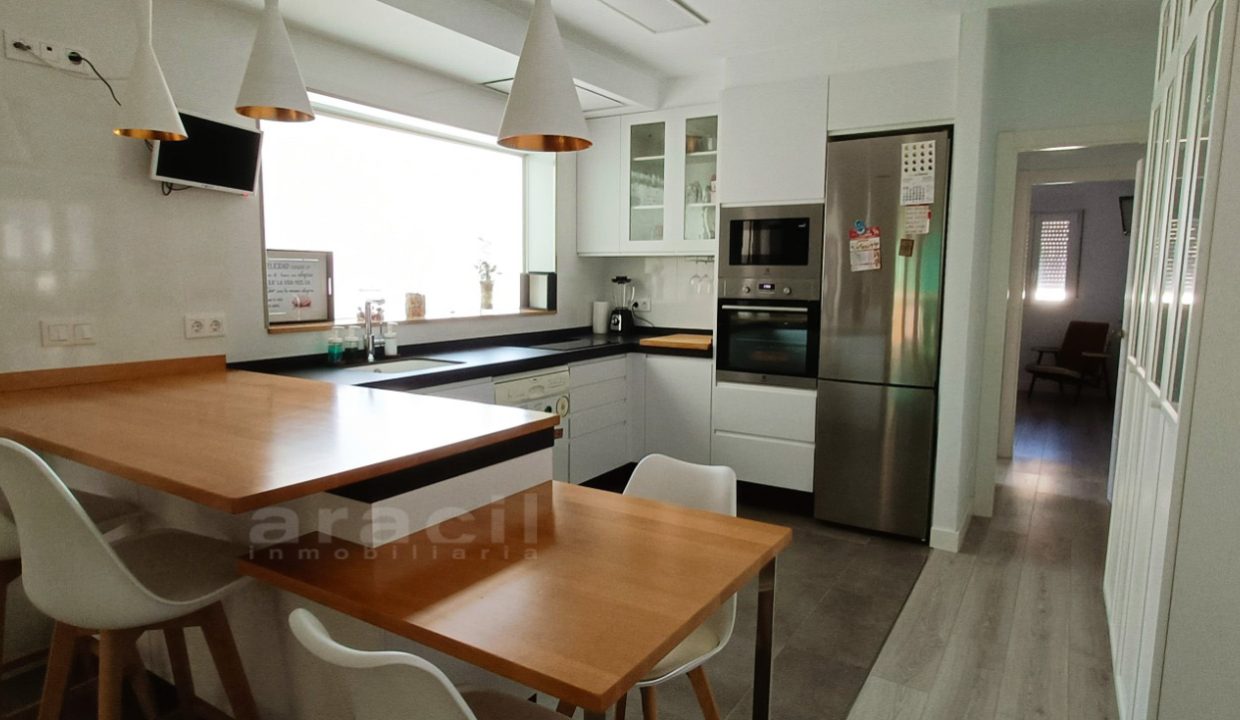 Piso hermoso y moderno en venta en Alcoy Santa Rosa 22