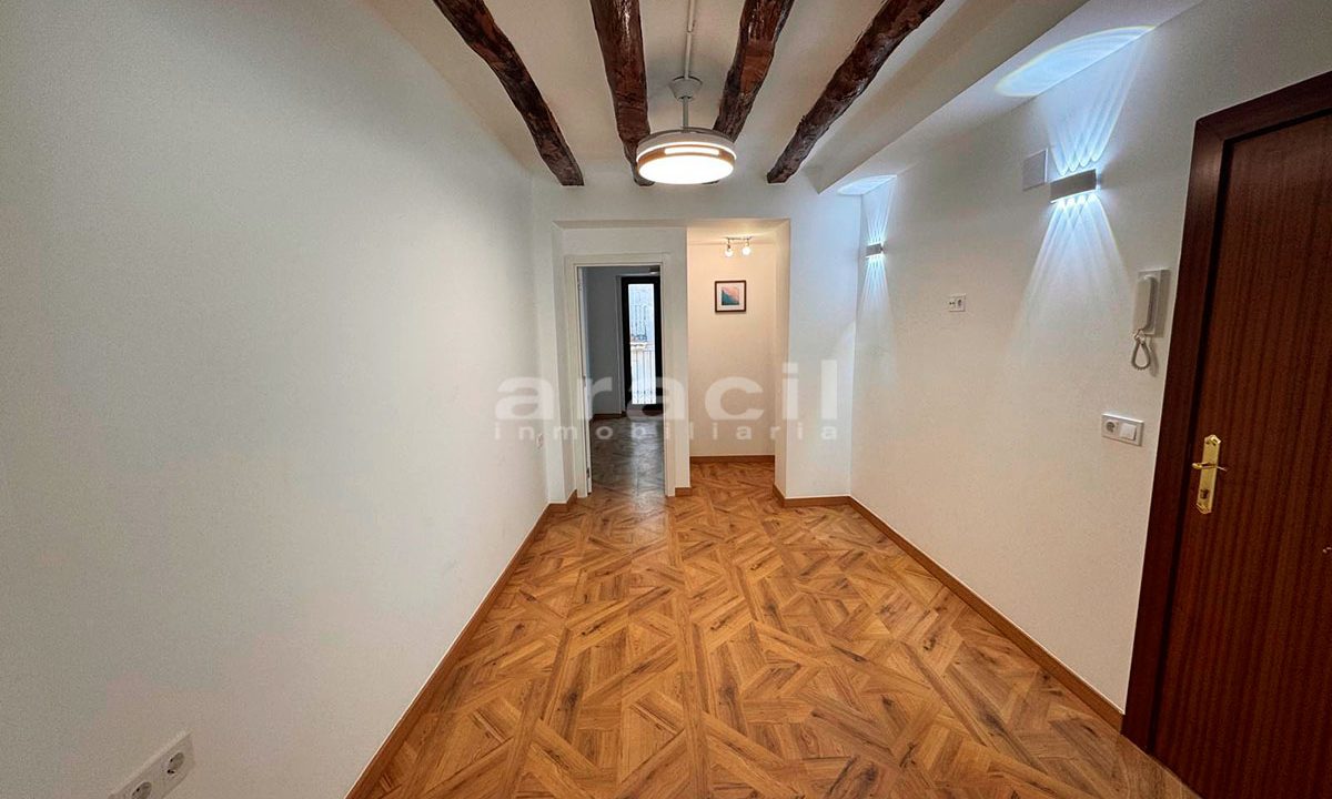 Piso luminoso espacioso reformado en venta en Alcoy 1