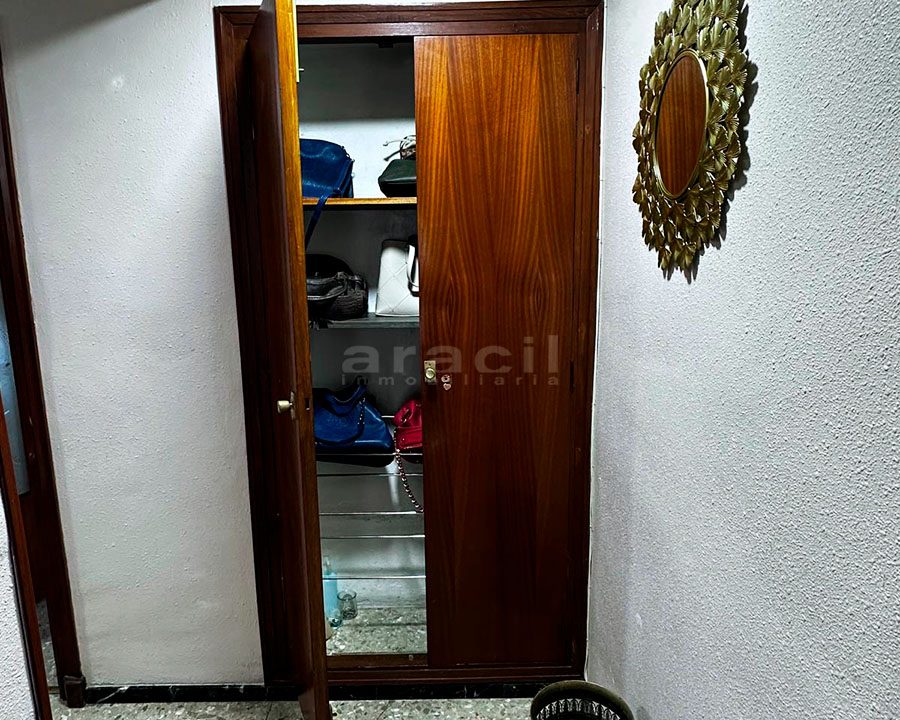 Piso espacioso con luz en venta en Alcoy Santa Rosa 23