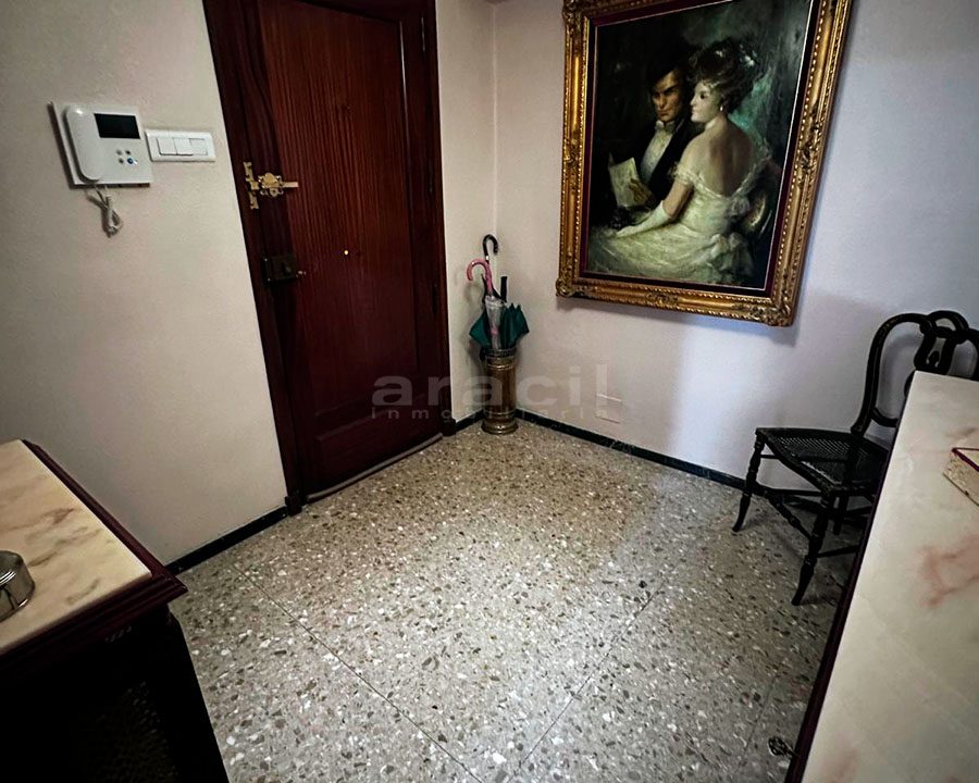 Piso espacioso con luz en venta en Alcoy Santa Rosa 25