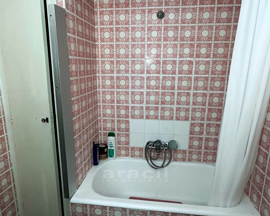 Piso espacioso con luz en venta en Alcoy Santa Rosa 27