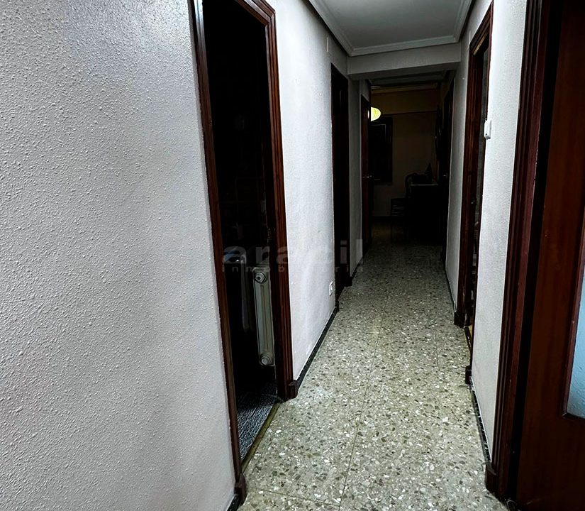 Piso espacioso con luz en venta en Alcoy Santa Rosa 28