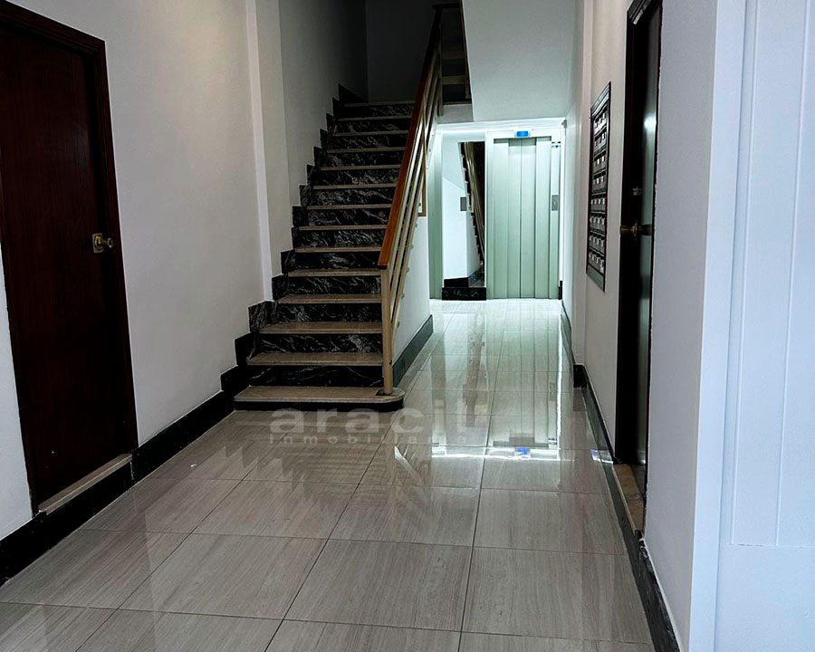 Piso espacioso con luz en venta en Alcoy Santa Rosa 30