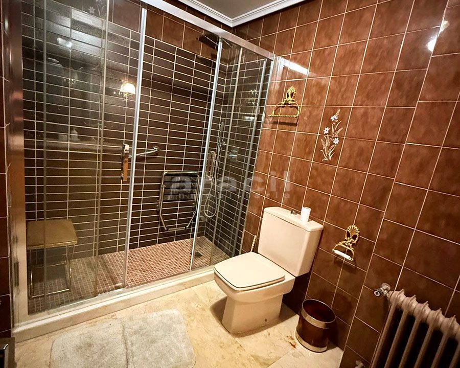 Piso espacioso en venta en Ensanche, Alcoy Avenida Alameda 16