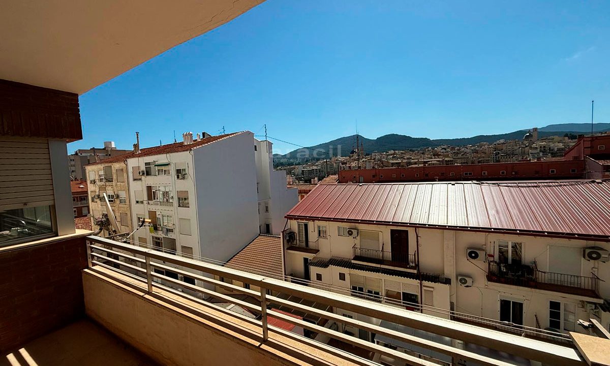 Piso espacioso en venta en Ensanche, Alcoy Avenida Alameda 21
