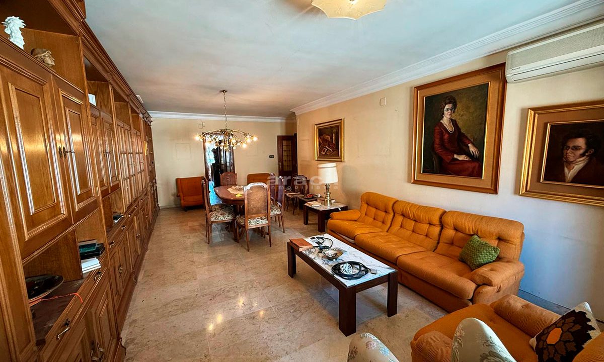 Piso espacioso en venta en Ensanche, Alcoy Avenida Alameda 23