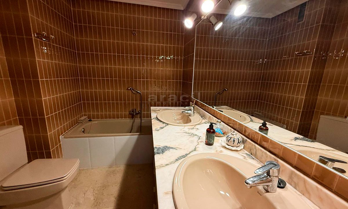 Piso espacioso en venta en Ensanche, Alcoy Avenida Alameda 25