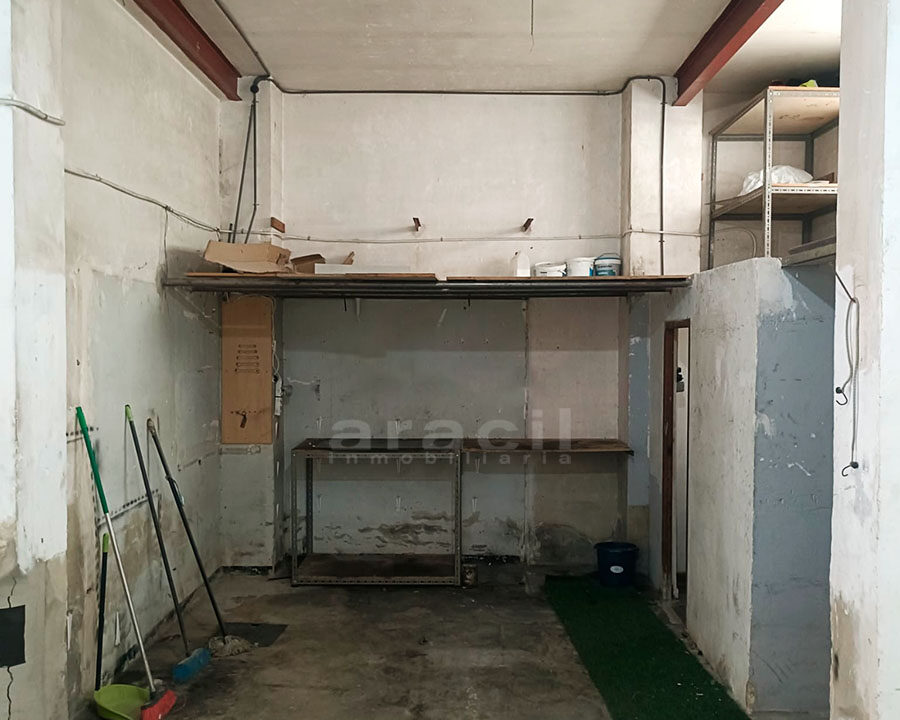Local comercial garaje en venta en Alcoy Santa Rosa 10