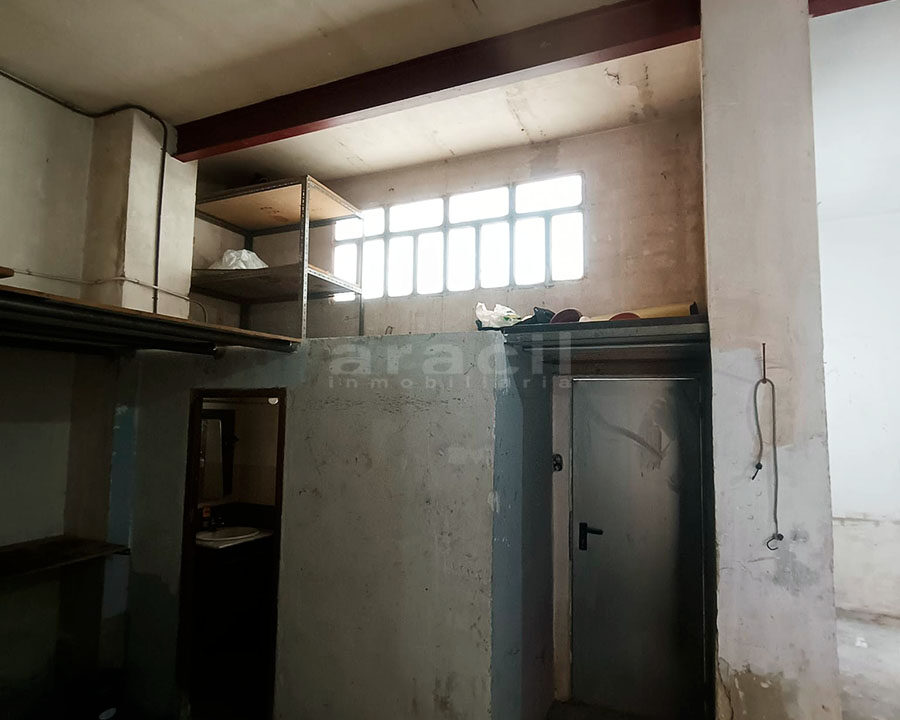 Local comercial garaje en venta en Alcoy Santa Rosa 4