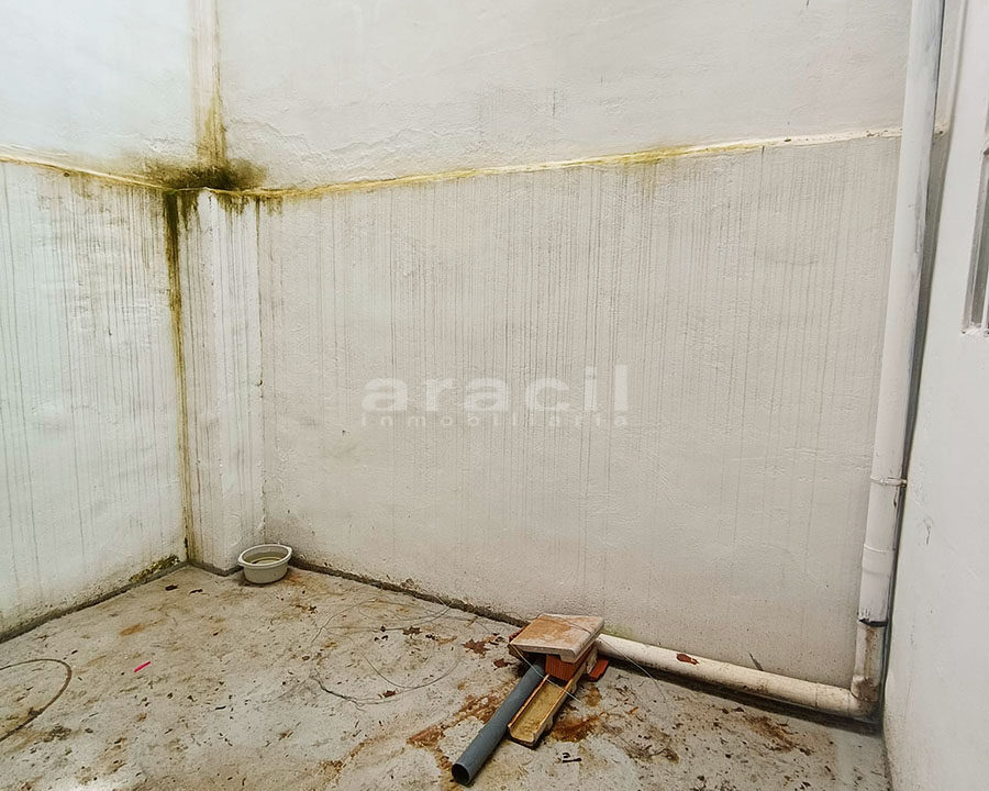 Local comercial garaje en venta en Alcoy Santa Rosa 7