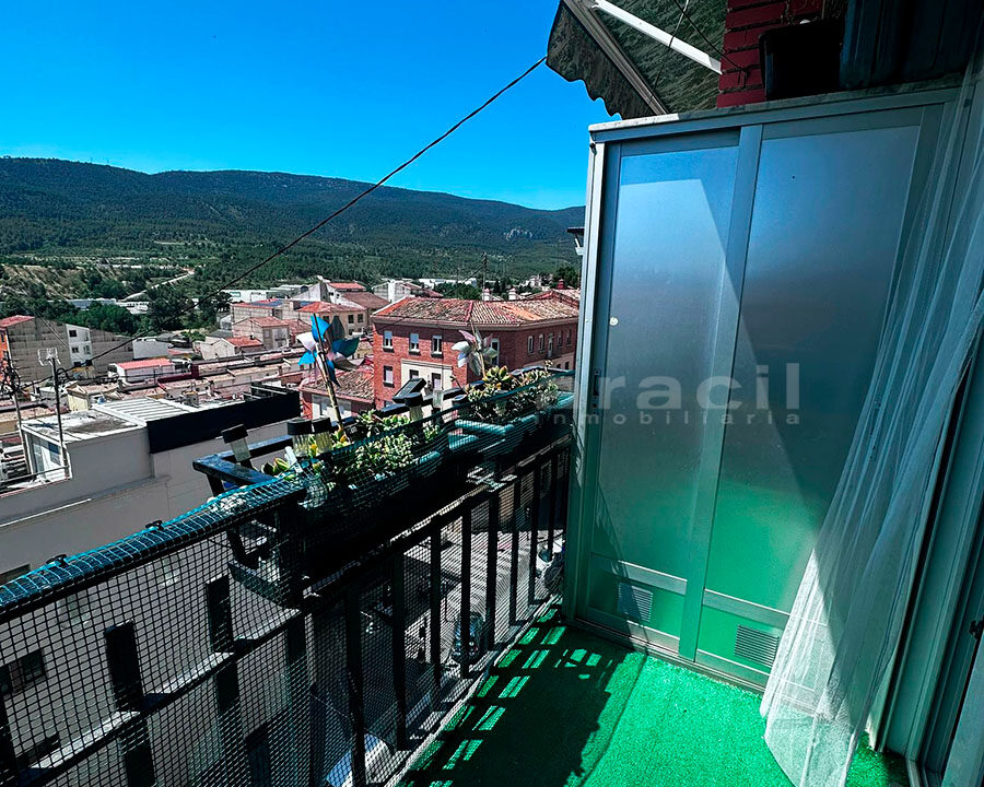 Piso con buenas vistas en Santa Rosa 12
