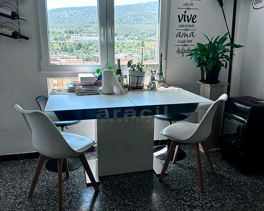 Piso con buenas vistas en Santa Rosa 15