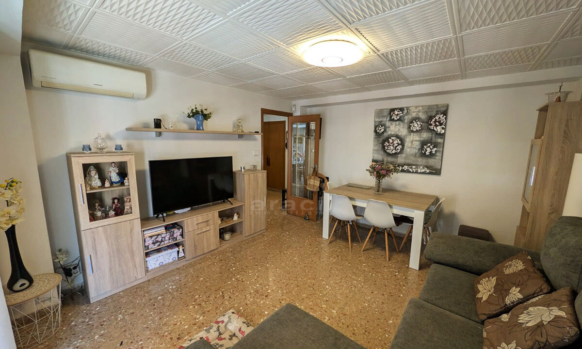 Piso espacioso en venta en Alcoy 11