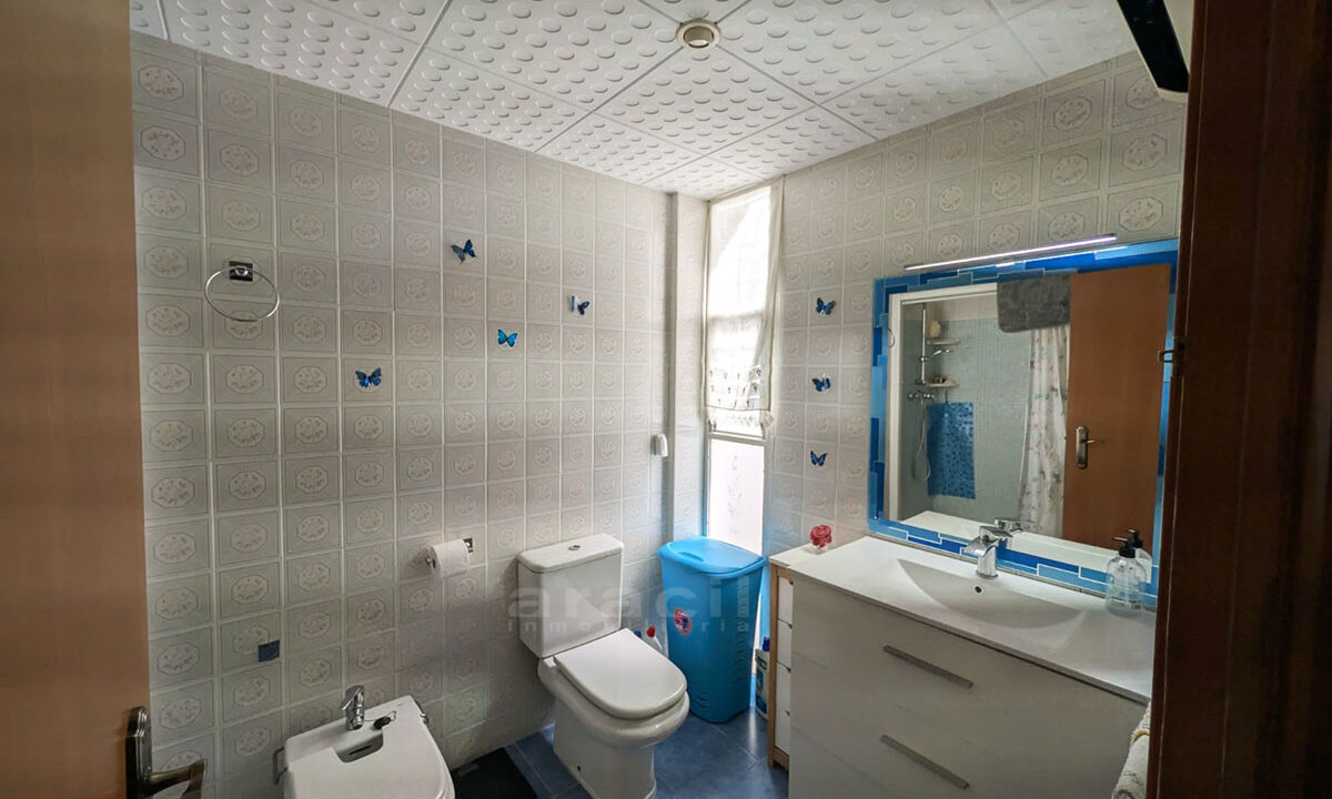 Piso espacioso en venta en Alcoy 9