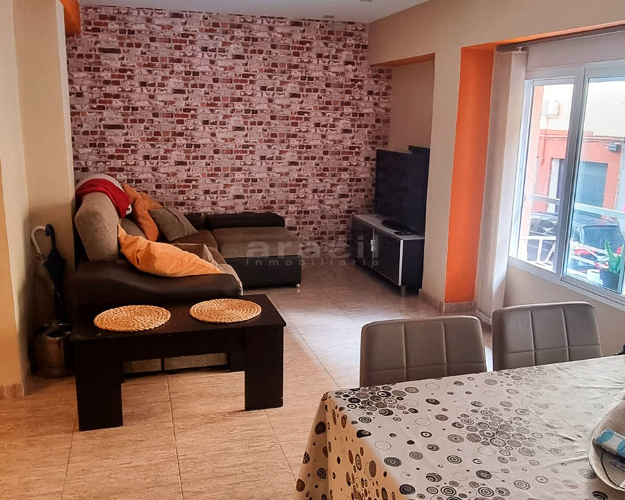 Piso espacioso en venta en Santa Rosa 13