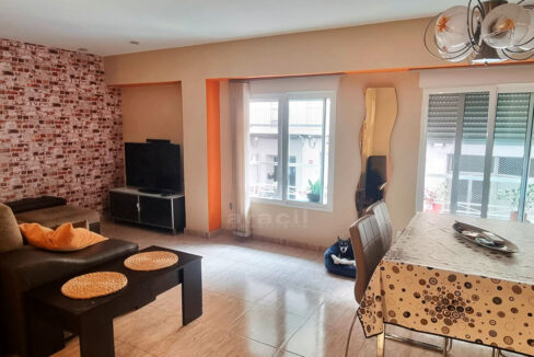 Comprar piso espacioso en venta en Alcoy, Alicante. Comprar piso barato en venta en Alcoy.