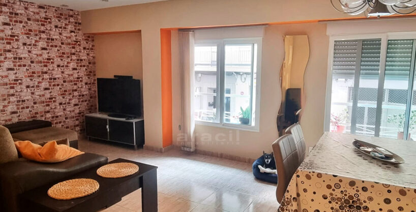 Comprar piso espacioso en venta en Alcoy, Alicante. Comprar piso barato en venta en Alcoy.