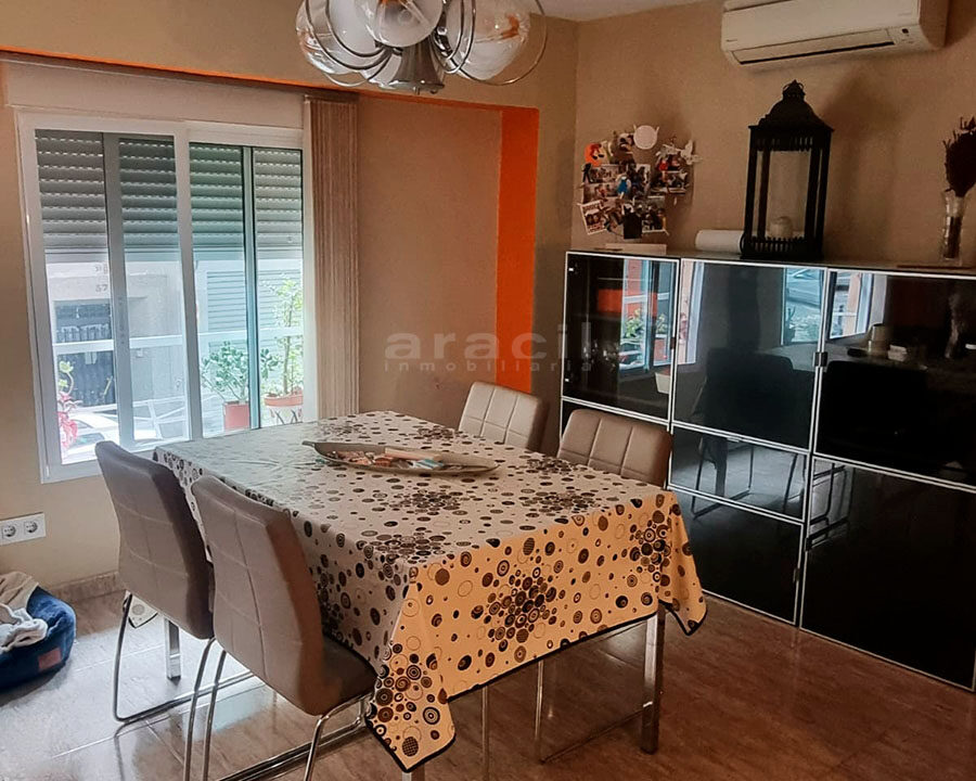 Piso espacioso en venta en Santa Rosa 8