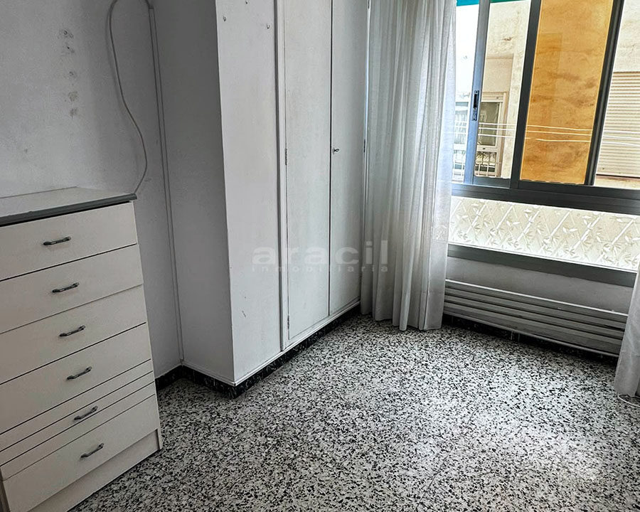 Piso luminoso con balcón en venta en Santa Rosa (10)