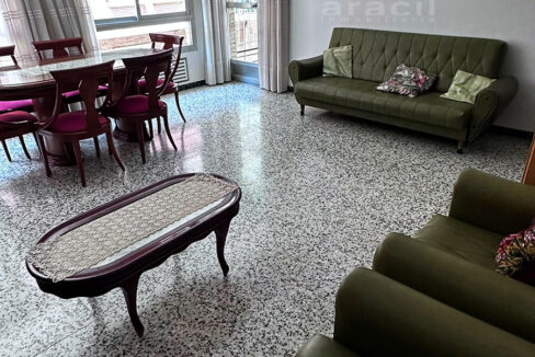 comprar piso luminoso en buen estado en venta en Alcoy Santa Rosa.