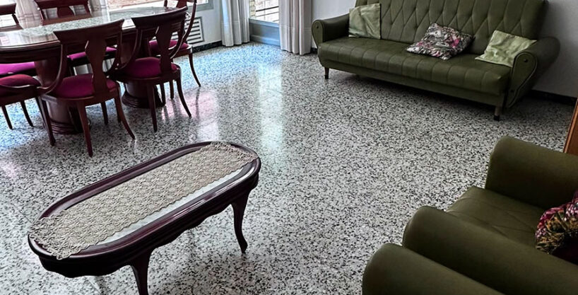 comprar piso luminoso en buen estado en venta en Alcoy Santa Rosa.