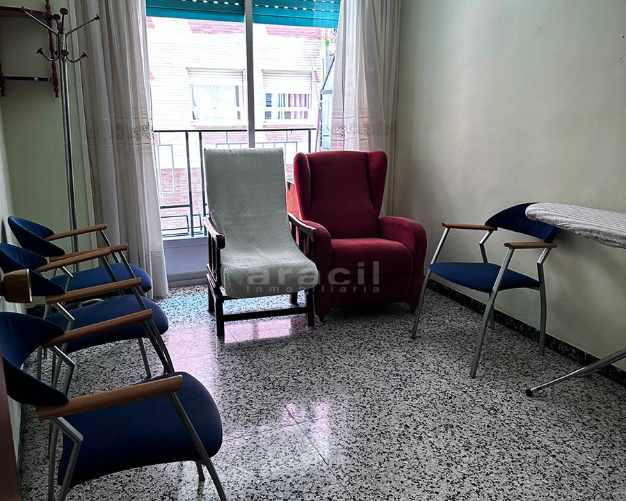 Piso luminoso con balcón en venta en Santa Rosa (16)
