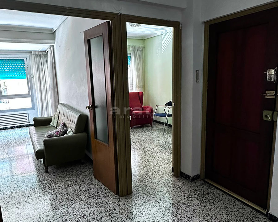 Piso luminoso con balcón en venta en Santa Rosa (18)