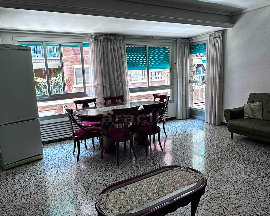 Piso luminoso con balcón en venta en Santa Rosa (19)