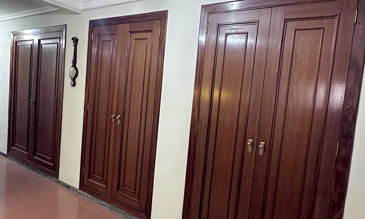 02 Piso en venta en Santa Rosa, Alcoy - Distribuidor con armarios empotrados
