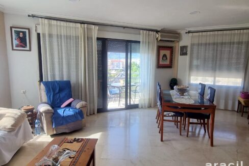 Piso en venta en Ensanche, Alcoy, con 3 habitaciones, ascensor y trastero