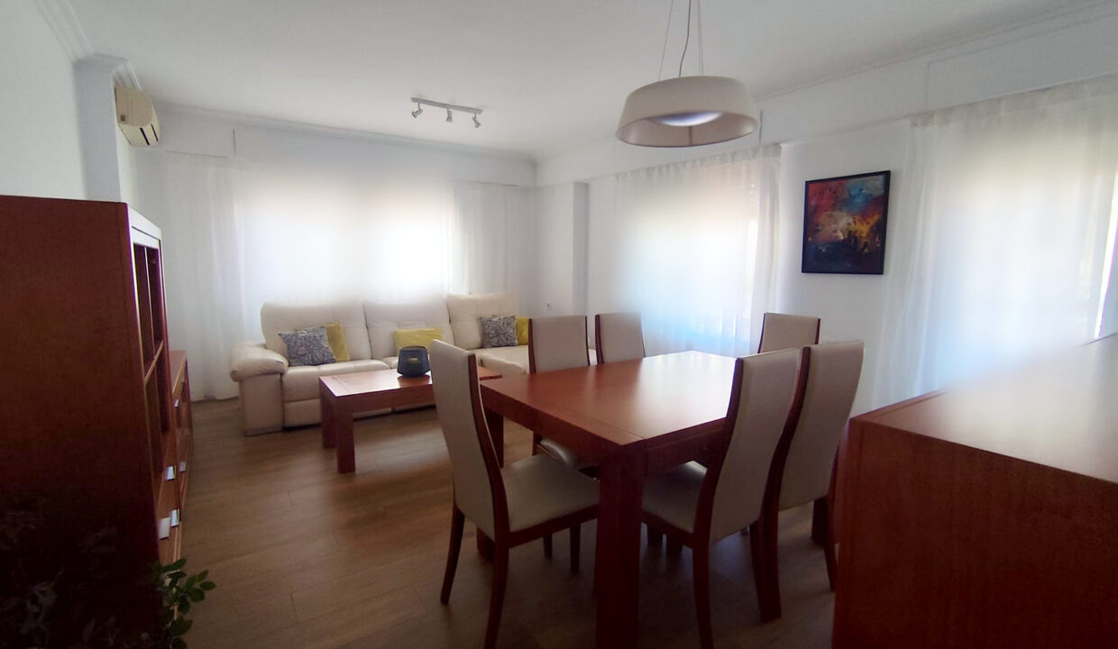 06 Piso en venta en el centro de Alcoy - Salon comedor luminoso