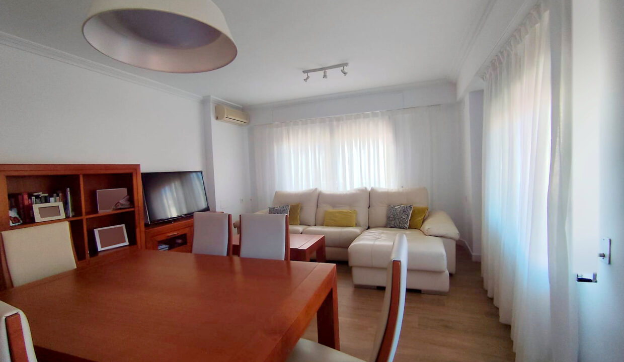 07 Piso en venta en el centro de Alcoy - Salon comedor 2