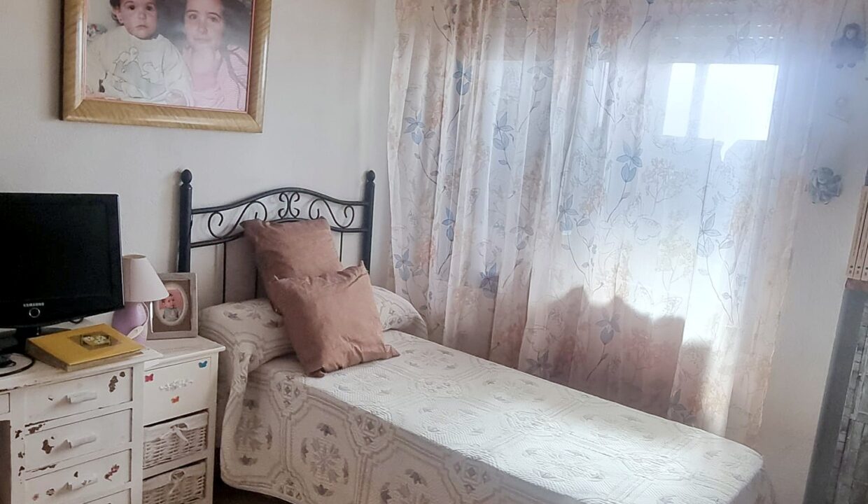 08 Piso en venta en Ensanche, Alcoy - Dormitorio individual