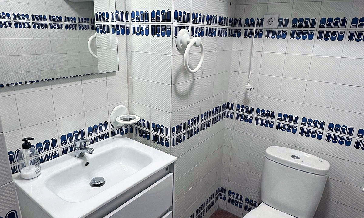 23 Piso en venta en Santa Rosa, Alcoy - Aseo