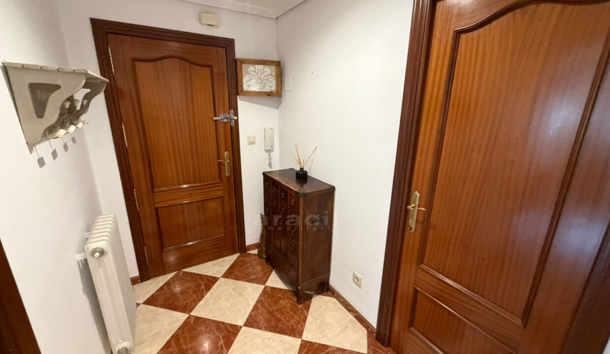 Comprar piso luminoso en venta en Alcoy Santa Rosa 21