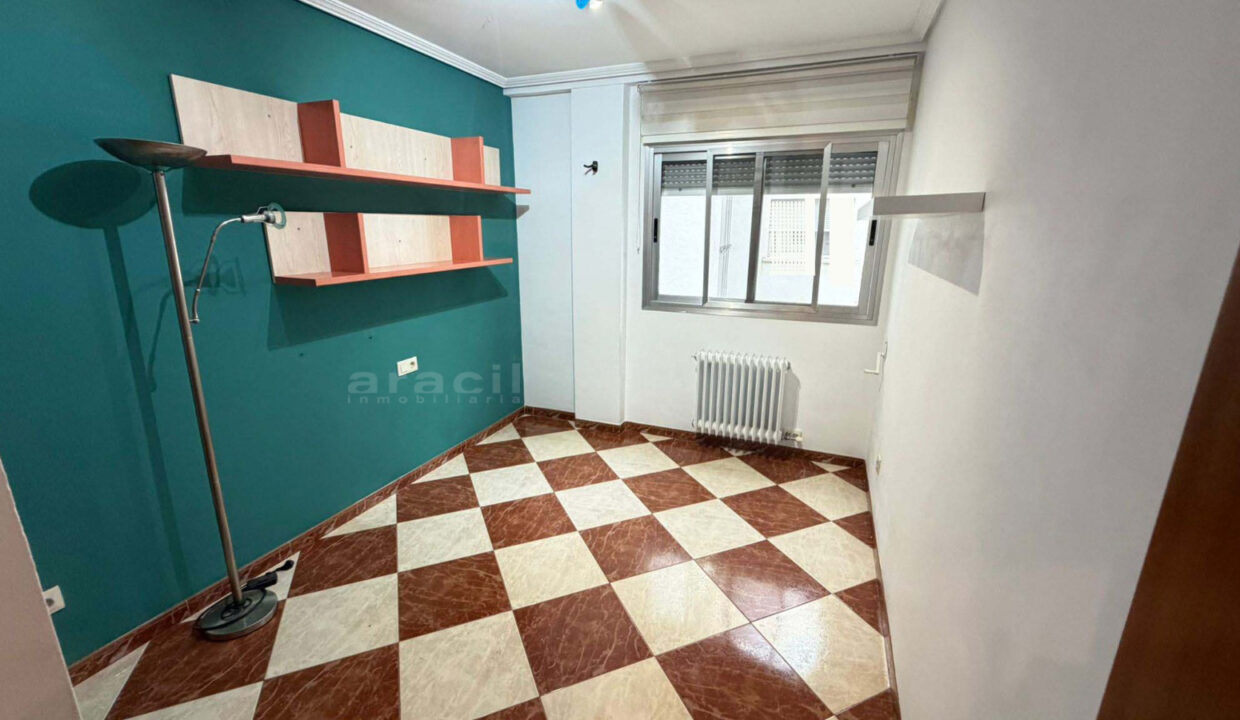 Comprar piso luminoso en venta en Alcoy Santa Rosa 8