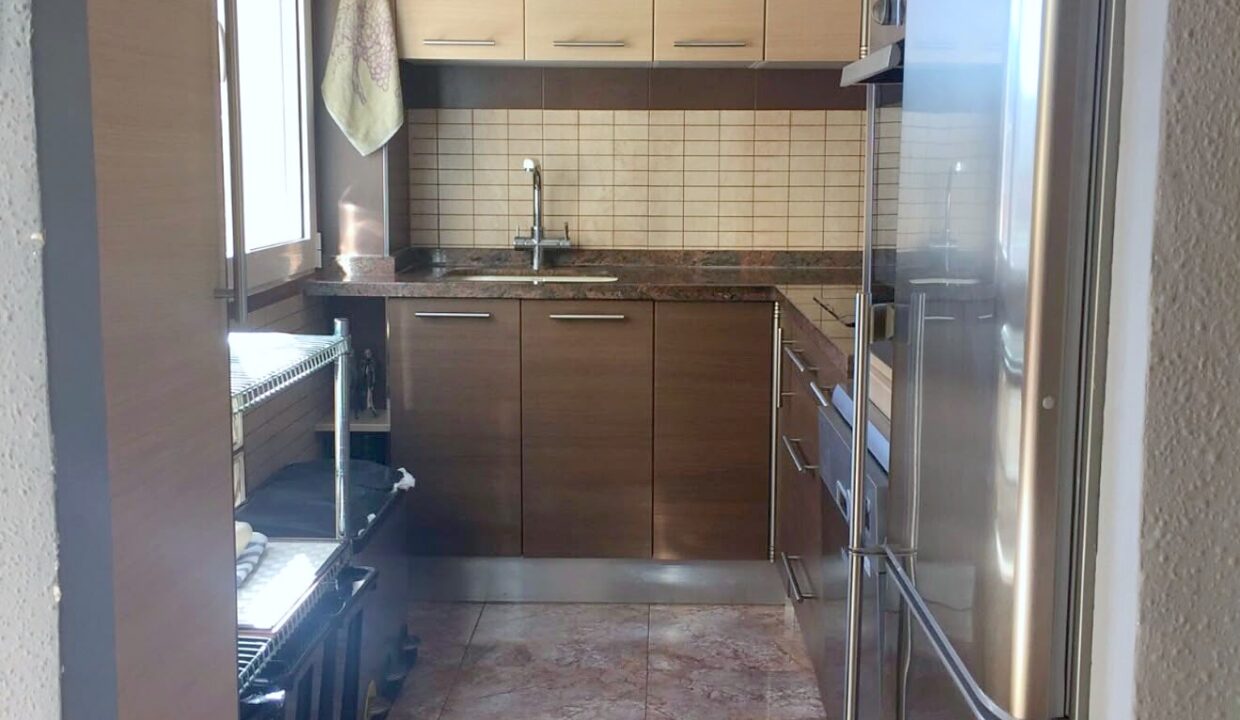04 Atico en venta en Ensanche, Alcoy - Cocina equipada