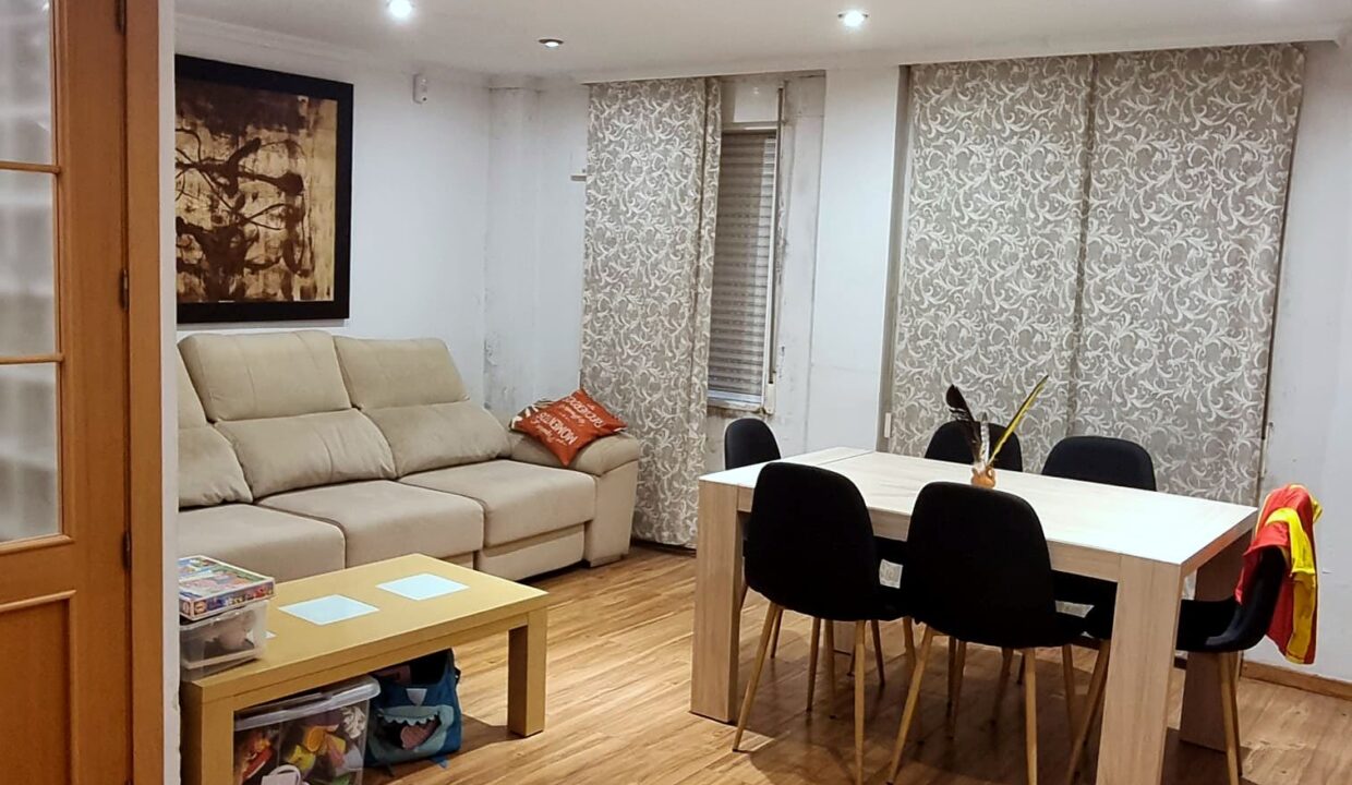 04 Piso en venta en Santa Rosa, Alcoy - Salon comedor