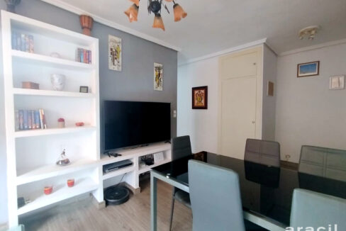 Piso reformado con terraza en venta en Santa Rosa, Alcoy