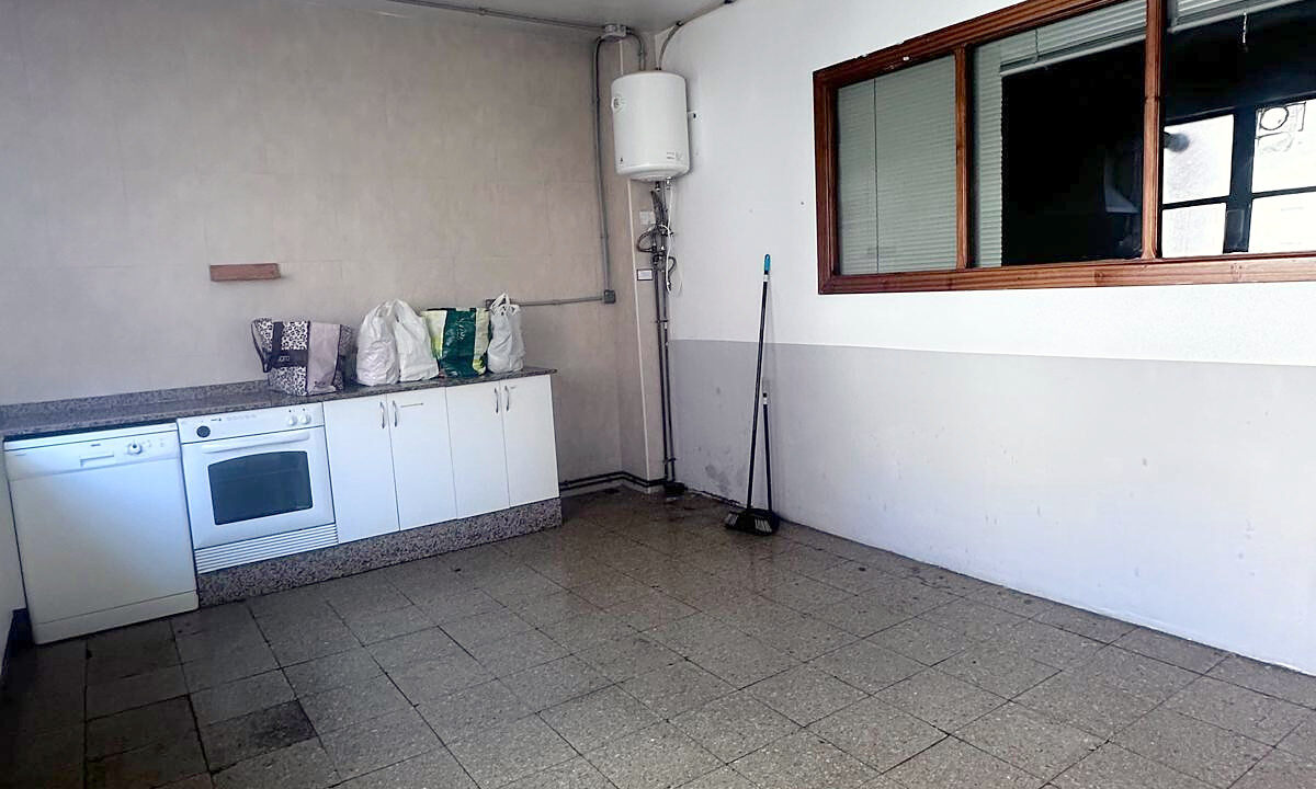 08 Local en venta en Zona Alta, Alcoy - Zona de office