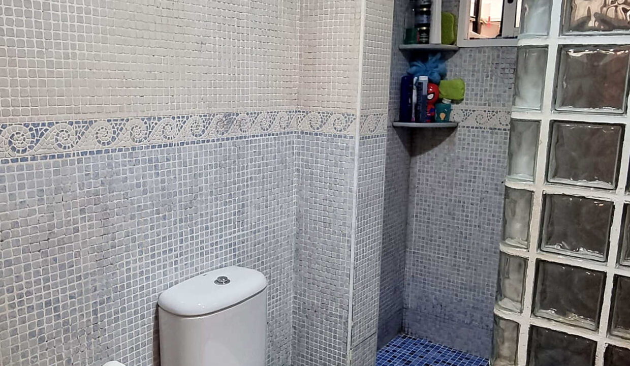12 Piso en venta en Santa Rosa, Alcoy - Bano con ducha 1