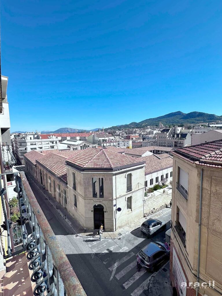Piso en venta en Santa Rosa, Alcoy - vistas desde el balcón